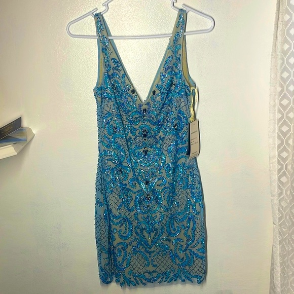 Basic black label blue dress 4 - Picture 2 of 7